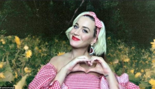 Katy Perry Daisies